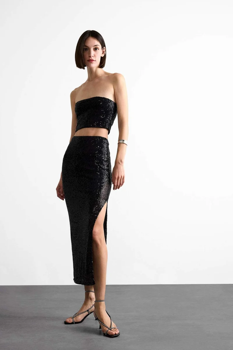 ديفاكتو Strapless Sleeveless Blouse