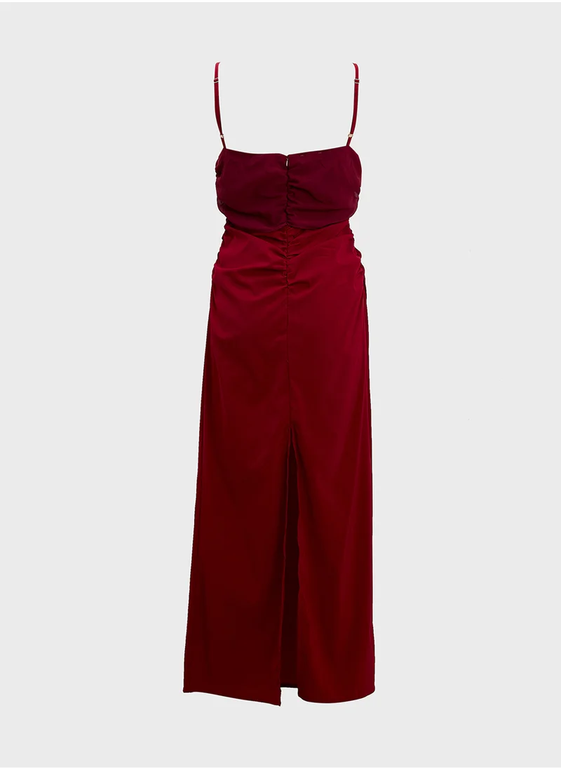 جينجر Strappy Ruched Bodycon Dress