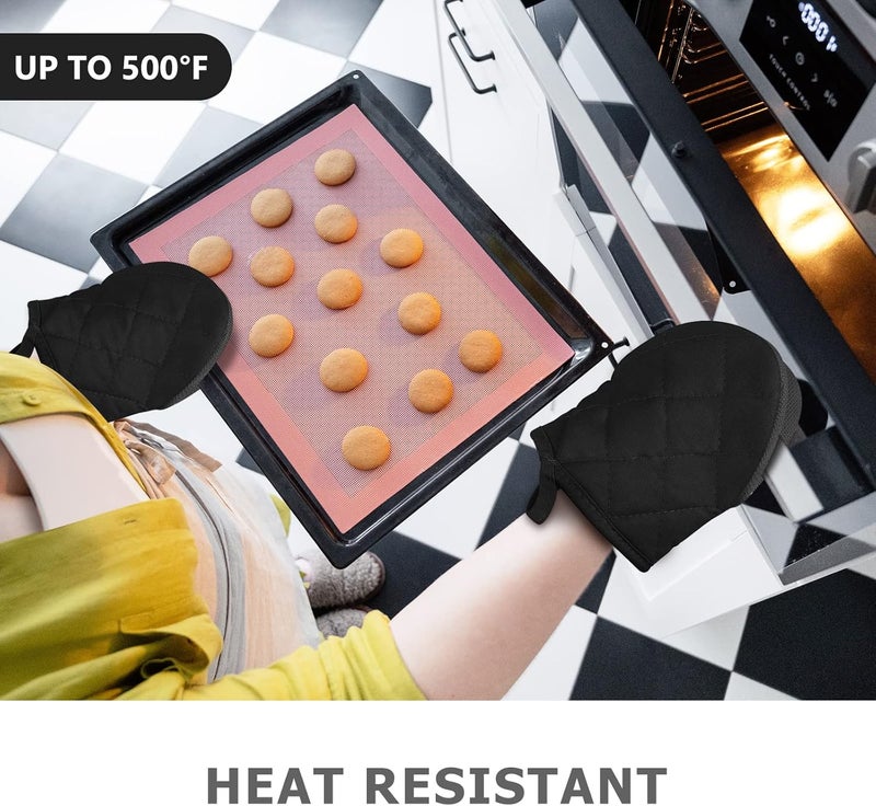 Qulable 1 Pair Short Oven Mitts - Silicone Kitchen Oven Gloves High Heat Resistant 500℉, Mini Oven Mits with Non-Slip Grip Surfaces and Hanging Loop for BBQ, Baking, Cooking and Grilling (Black) - Image 2