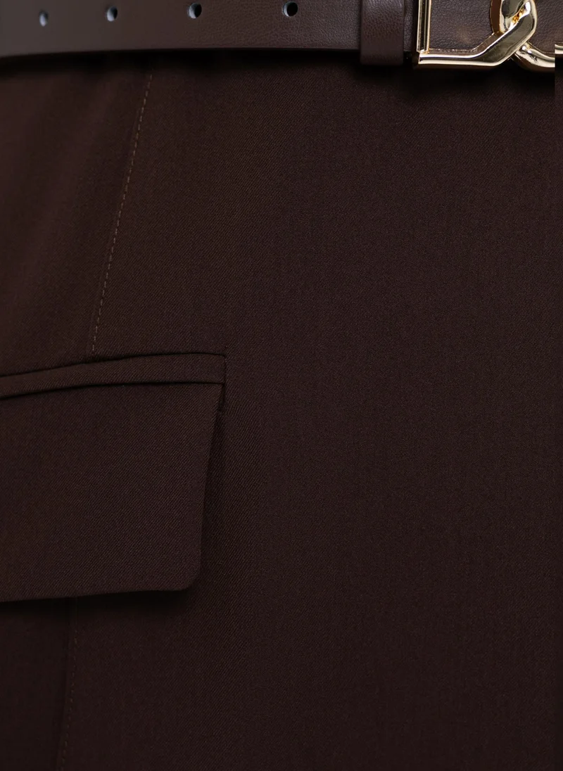 ليتشي فستان قصير مع حزام جلد بيئي