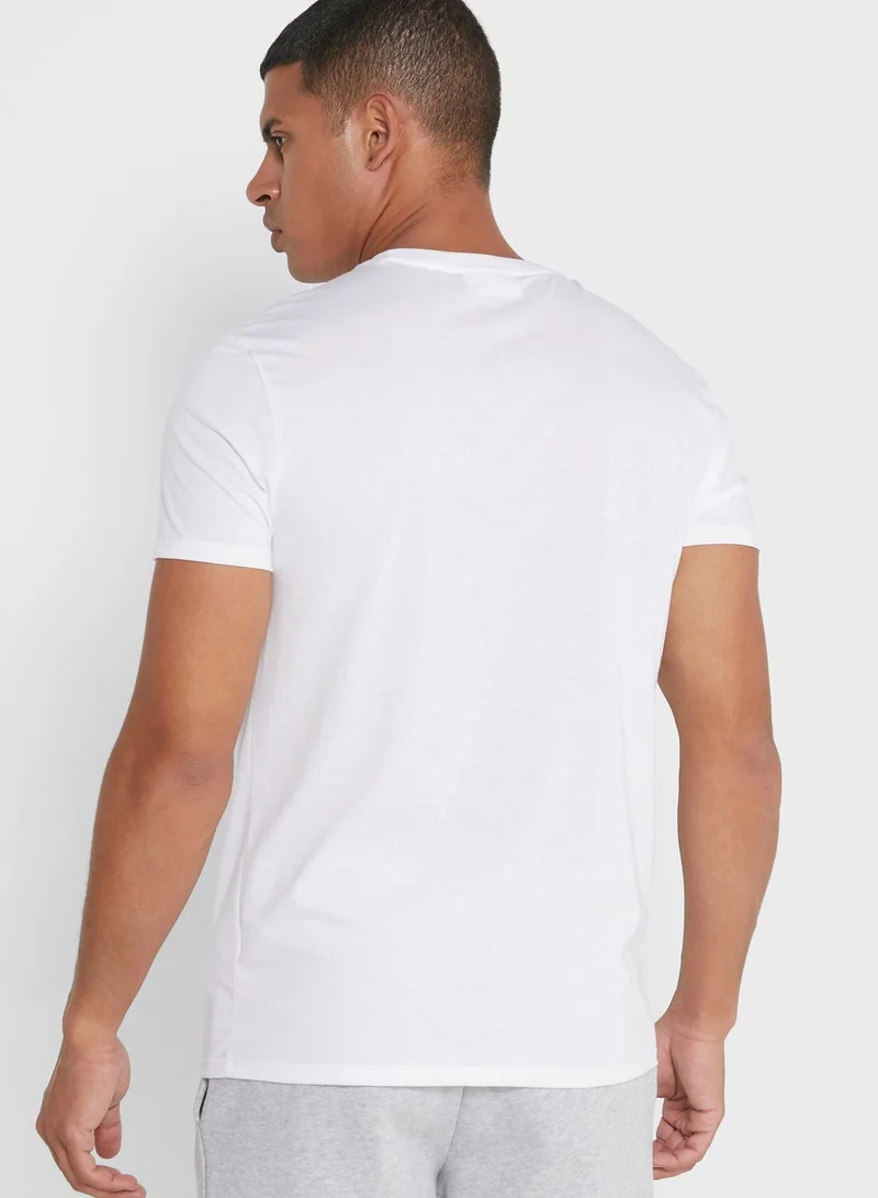 LACOSTE Essential Chest Logo T-Shirt