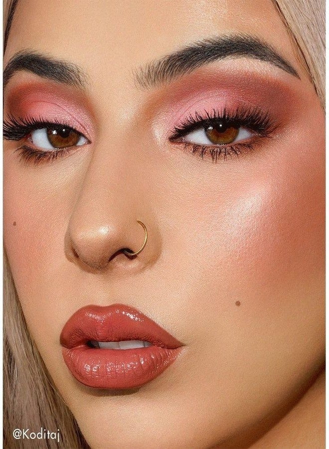 Milani Spotlight Face & Eye Strobe Palette - Sun Light 01, 5g – Multi-Use Highlighter Palette for a Radiant, Lit-From-Within Glow - Image 2
