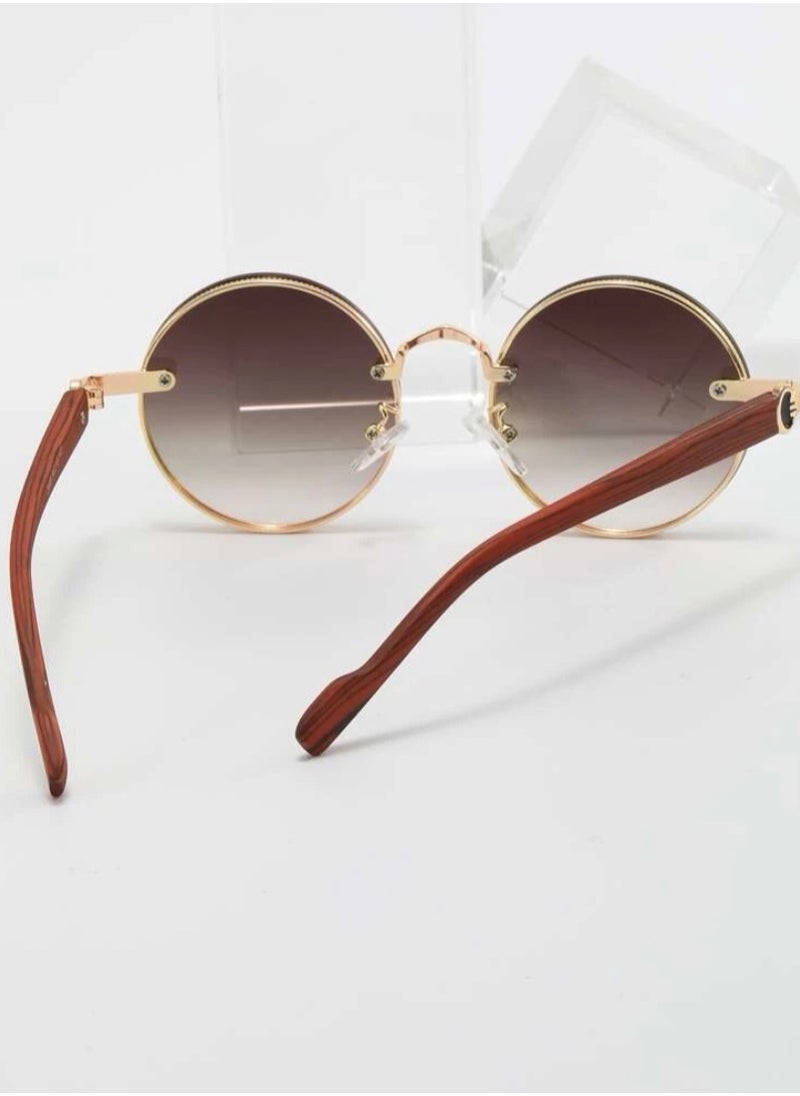 JewelryLand - Elegant And Modern Men’s Sunglasses With A Gold Frame And Ombre lenses - Image 1