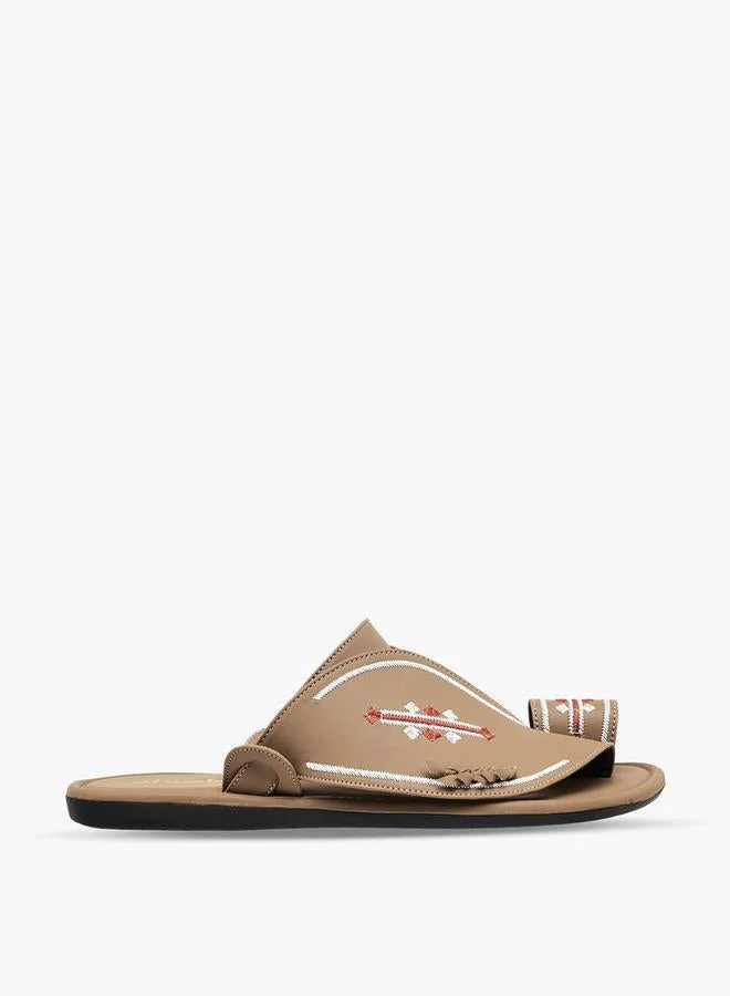 الواحة Men Embroidered Arabic Sandals