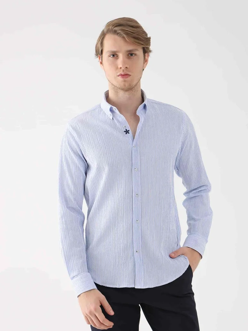 دوفي Light Blue Men's Slim Fit Button-Up Collar Long Sleeve Shirt