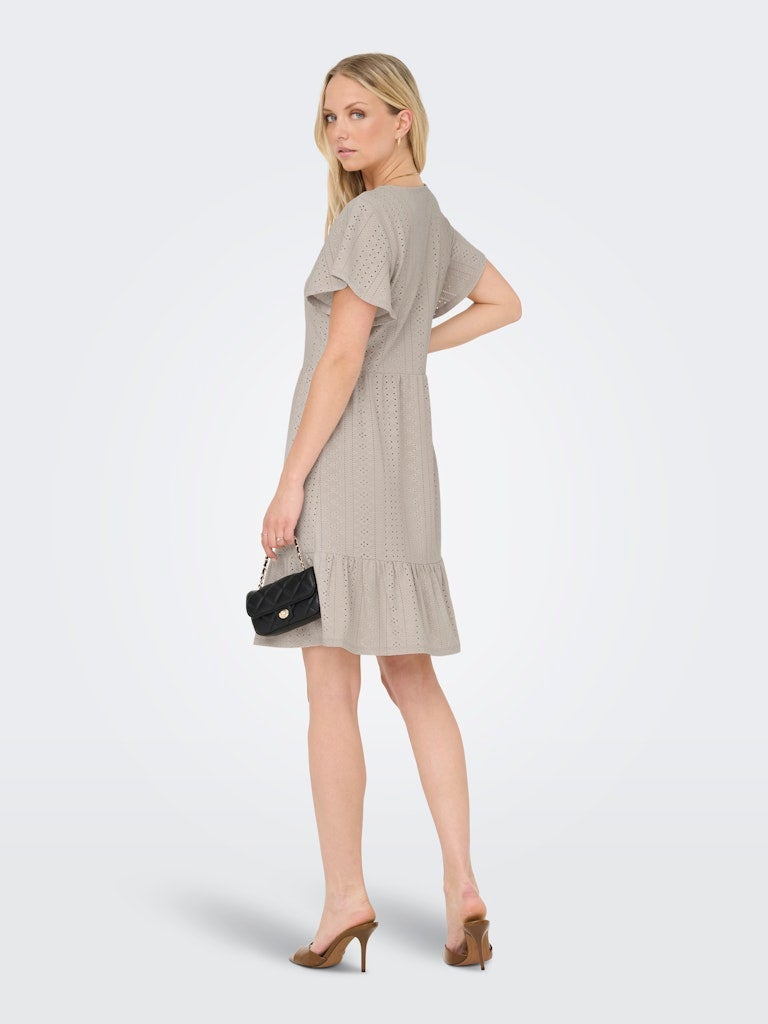 ONLY ONLSANDRA S/S V-NECK DRESS JRS NOOS - Image 2