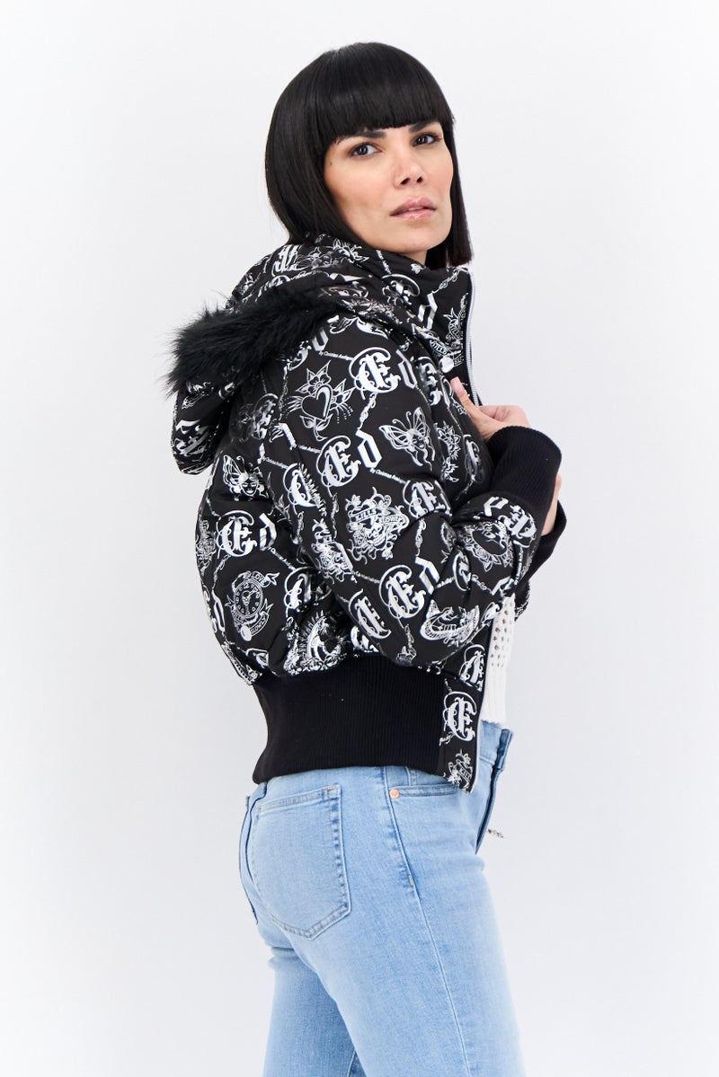 Ed Hardy جاكيت بافر مطبوع بالكامل للنساء، أسود - Image 2