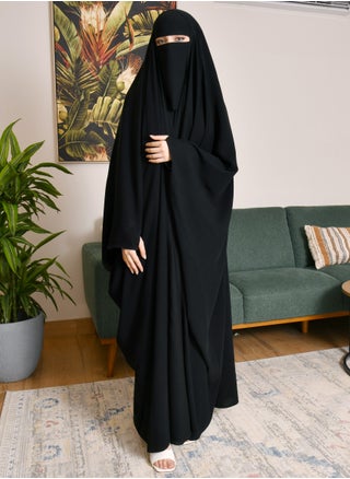 Open head abaya with elastic to secure the abaya - pzsku/Z2FEE306BC6BA702F9D61Z/45/1746746511/2da3bdc7-361e-42de-b9bf-bf49be69fad3