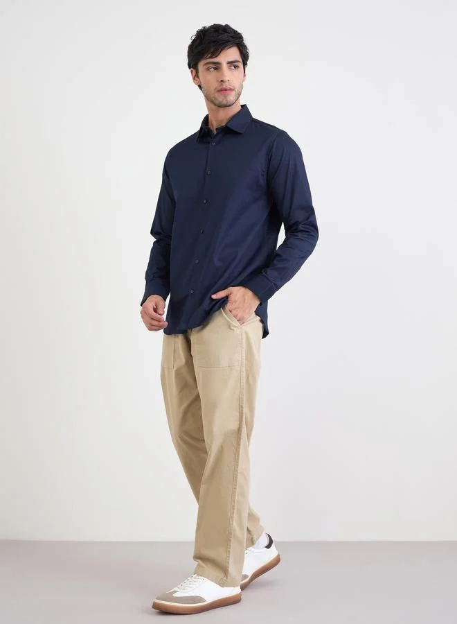 ستايلي قميص بياقة مفتوحة بقصة ضيقة من قطن ولايكرا بلون سادة