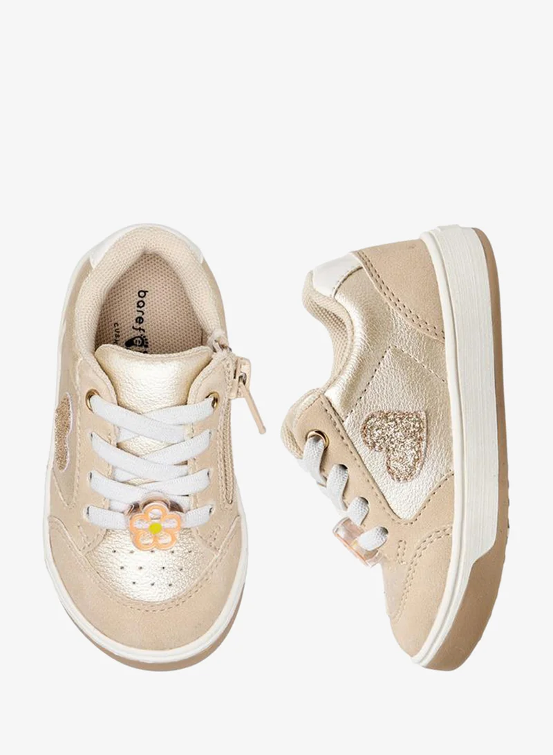 بيرفيت Girls Heart Detail Sneakers