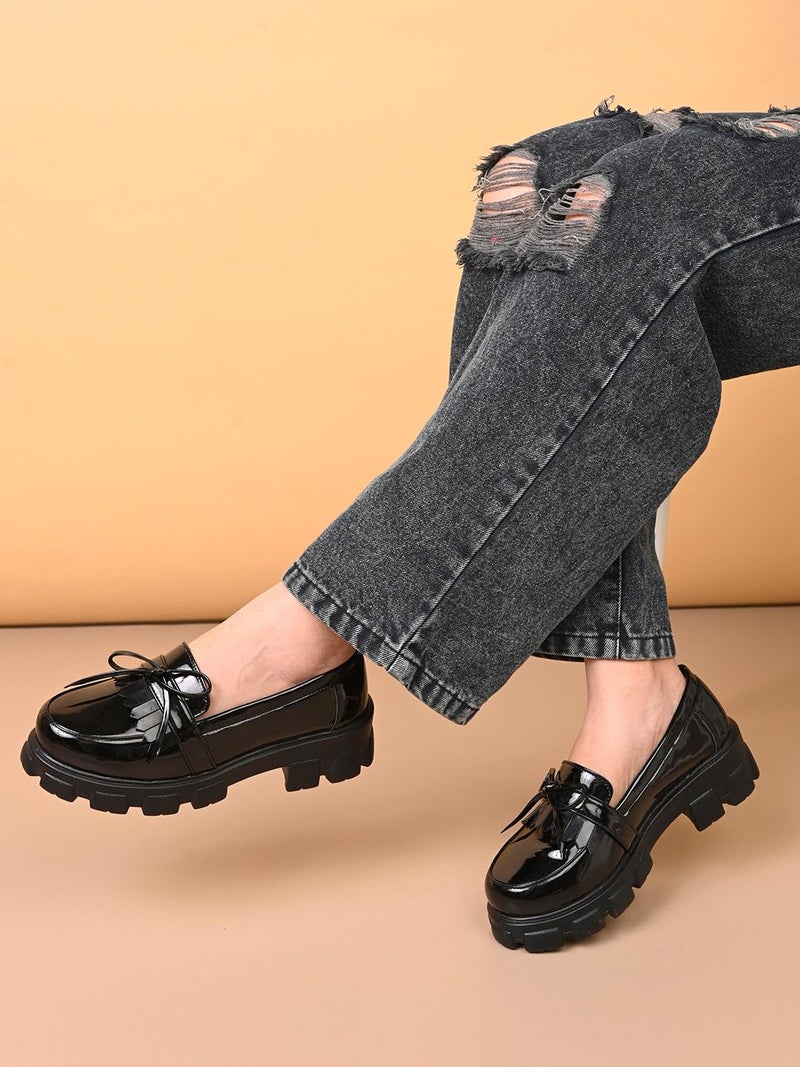 XE Looks Chic Patent Leather Loafers with Bow Detail and Chunky Black Sole for Girls & Women - Image 4