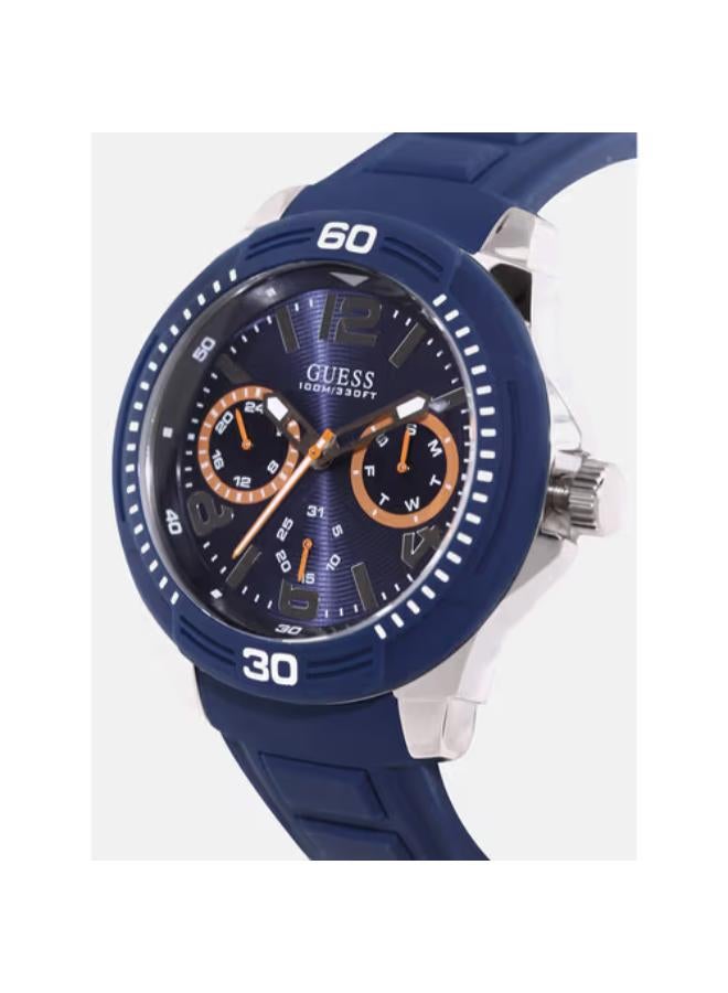 Guess Mens Multi dial Quartz Watch with Silicone Strap W0967G2 - Image 2