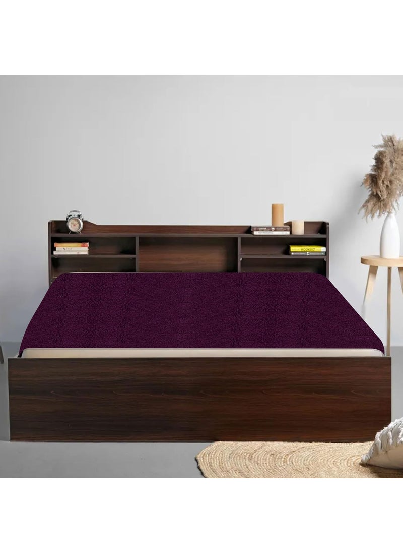 OYO BABY OYO BABY Dry Sheet, Anti-Piling Fleece, Extra Absorbant & Quick Dry Sheet for Baby & Adult, Mattress Proector Waterproof Bed Sheet, Baby/Adult - Single Bed - (72" X 36") - Plum  - Image 1