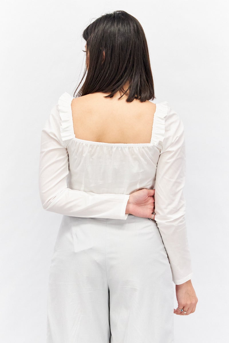 I SAW IT FIRST - Women Scoop Neck Long Sleeve Solid Crop Top, White - Image 1