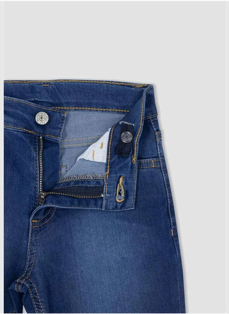 ديفاكتو Side Pockets Jean Bermuda Short