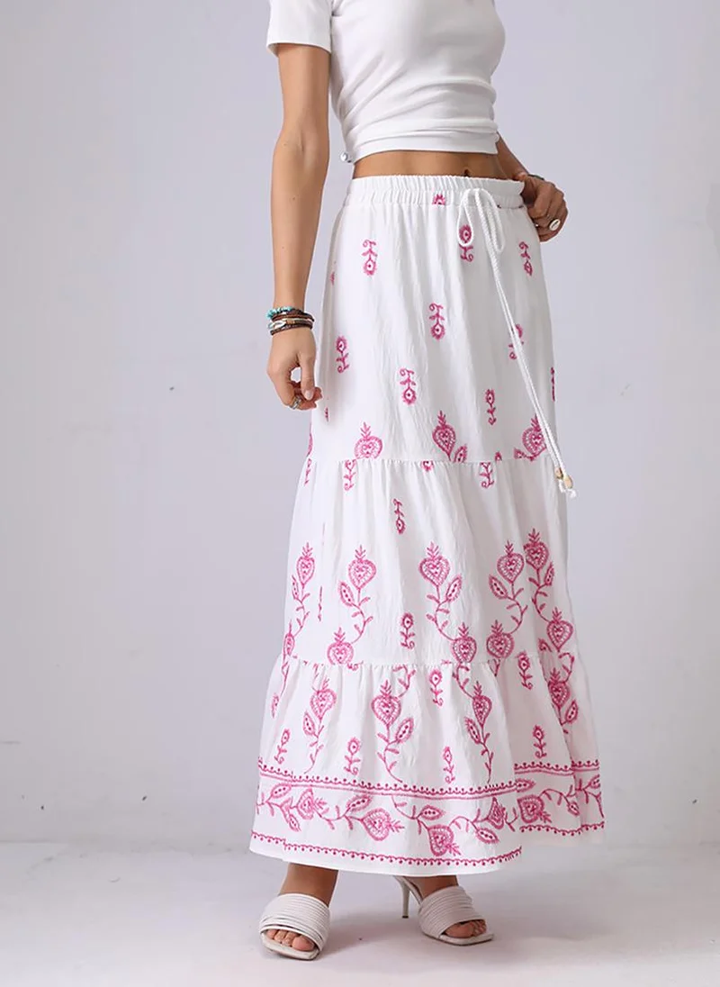 YUNIQEE White Self Design Flared Midi LengthFloral Print Skirts