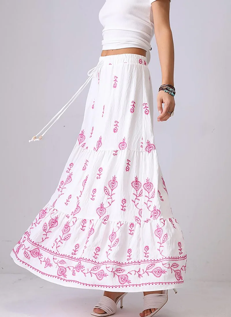 YUNIQEE White Self Design Flared Midi LengthFloral Print Skirts