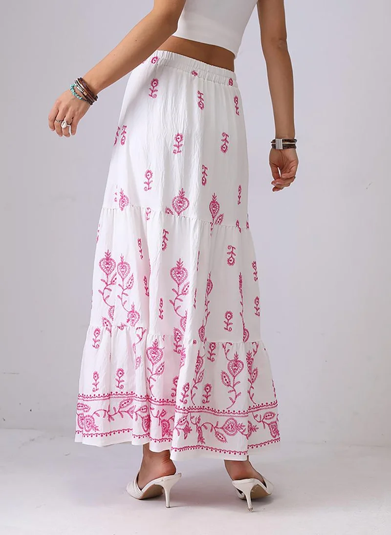 YUNIQEE White Self Design Flared Midi LengthFloral Print Skirts