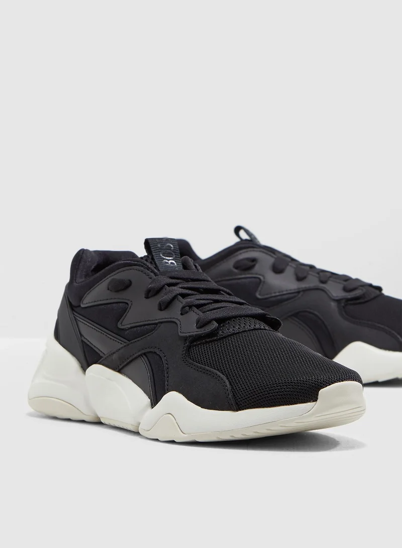 PUMA Lola Plaku Nova Girl Boss
