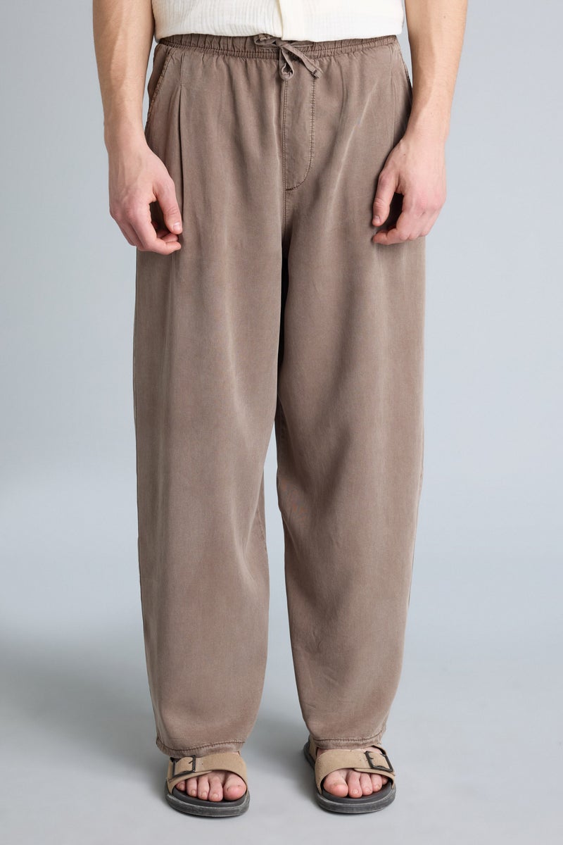 DeFacto Brown Man Premium Barrel Fit Trousers Casual - Image 3
