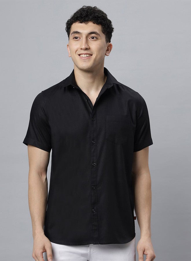 Hence Men Spread Collar Solid Cotton Slim Fit Casual Shirt - Image 1