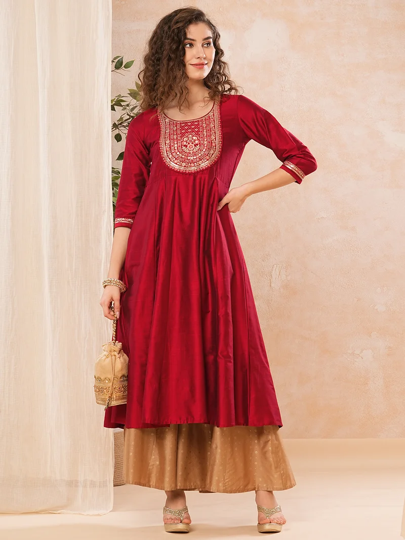 globus Women Ethnic Embroidered Sequinned Anarkali Kurta