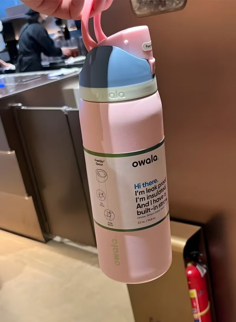 Owala FreeSip Insulated Stainless Steel Water Bottle with Straw, Leak Proof, BPA-Free, 950ml, Iced Breeze, 1-Pack, (Macaron Strawberry) - Image 5