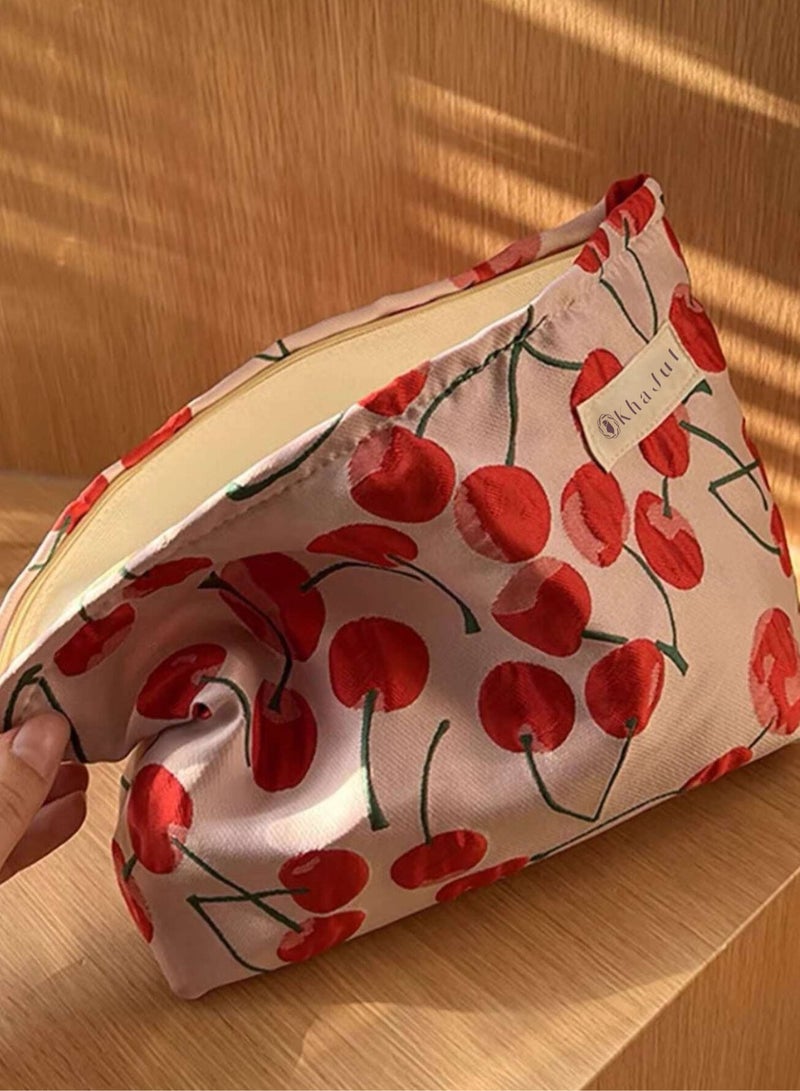 خاجول حقيبة أدوات الزينة المحمولة ذات سعة كبيرة من سويت تشيري مناسبة للنساء 26*19 سم - Image 4