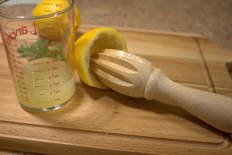 EFO Wooden Lemon Squeezer Reamer – Citrus Squeezer & Handheld Juicer – Good Grips Wood Reamer for Lemons, Limes & Oranges – Manual Juice Extractor for Cooking, Baking & Cocktails - Image 5