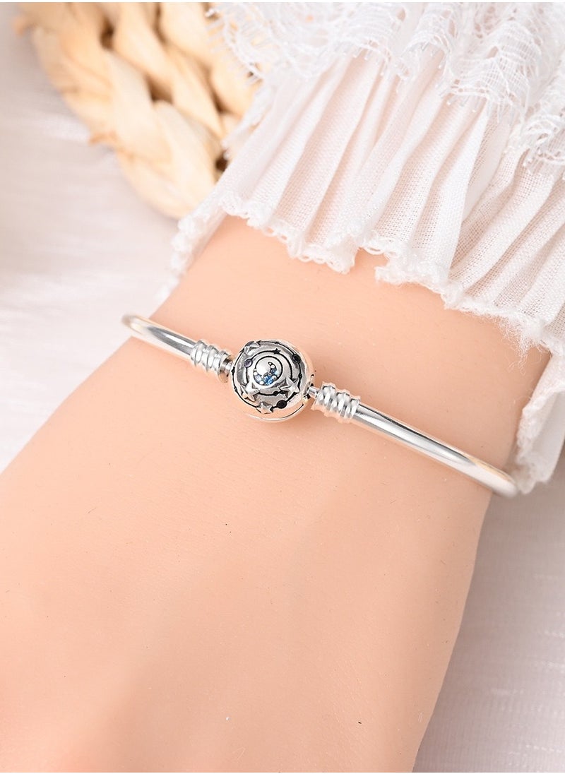 Wisalia Fashionable and minimalist women's bracelet, silver snake bone bracelet.  - Image 4