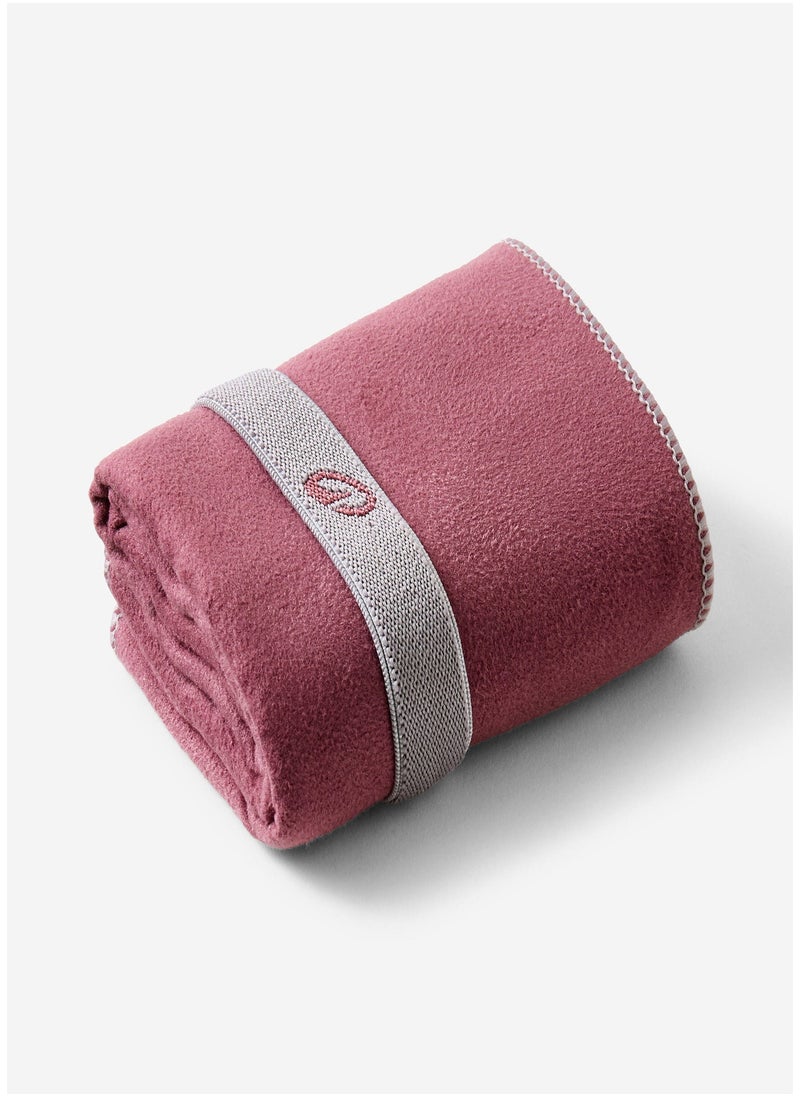 NABAIJI NABAIJI by DECATHLON, Microfibre Towel Basic S Soft & Durable Purple  - Image 2