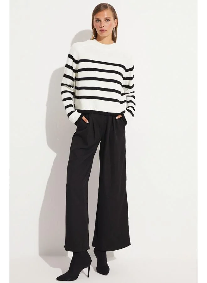 جون June Striped Sweater Black