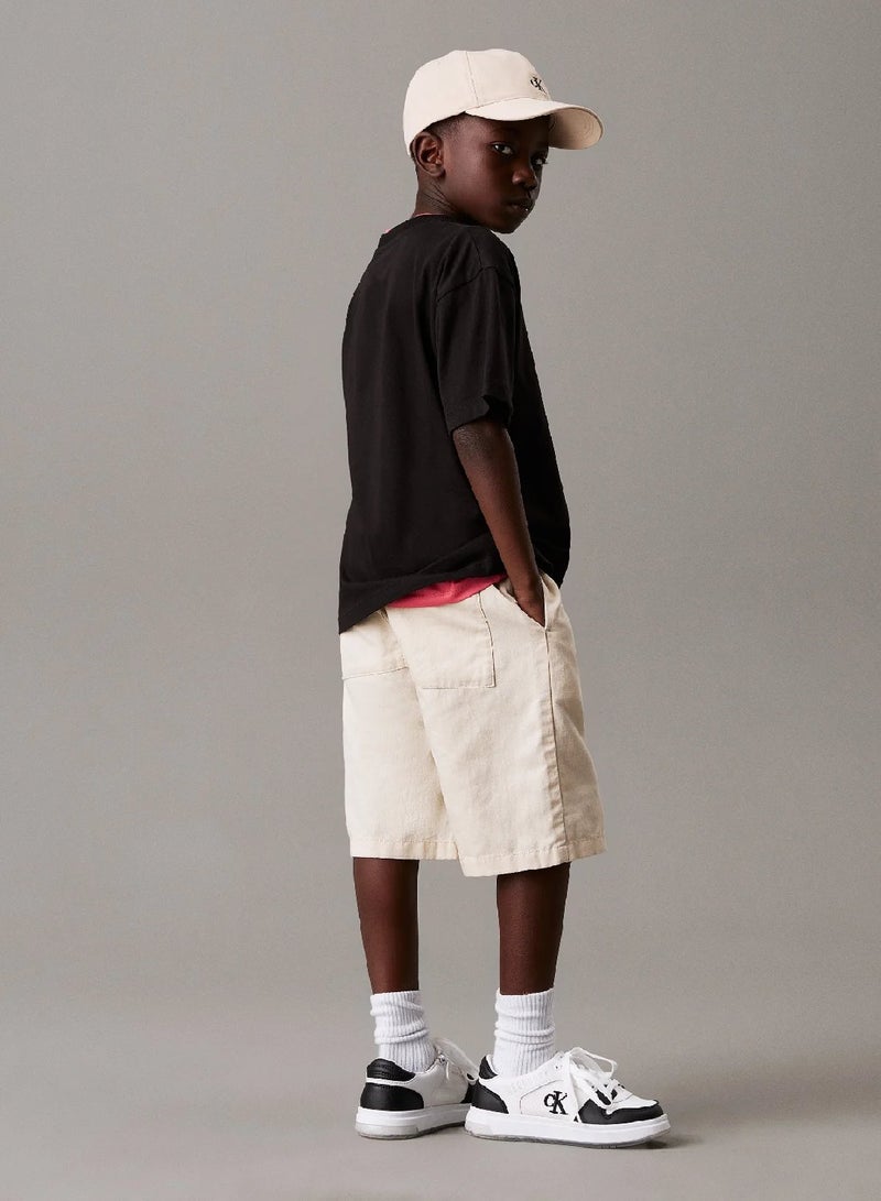 كالفن كلاين جينز تيشيرت بقصّة مريحة مزين بالشعار - Image 2