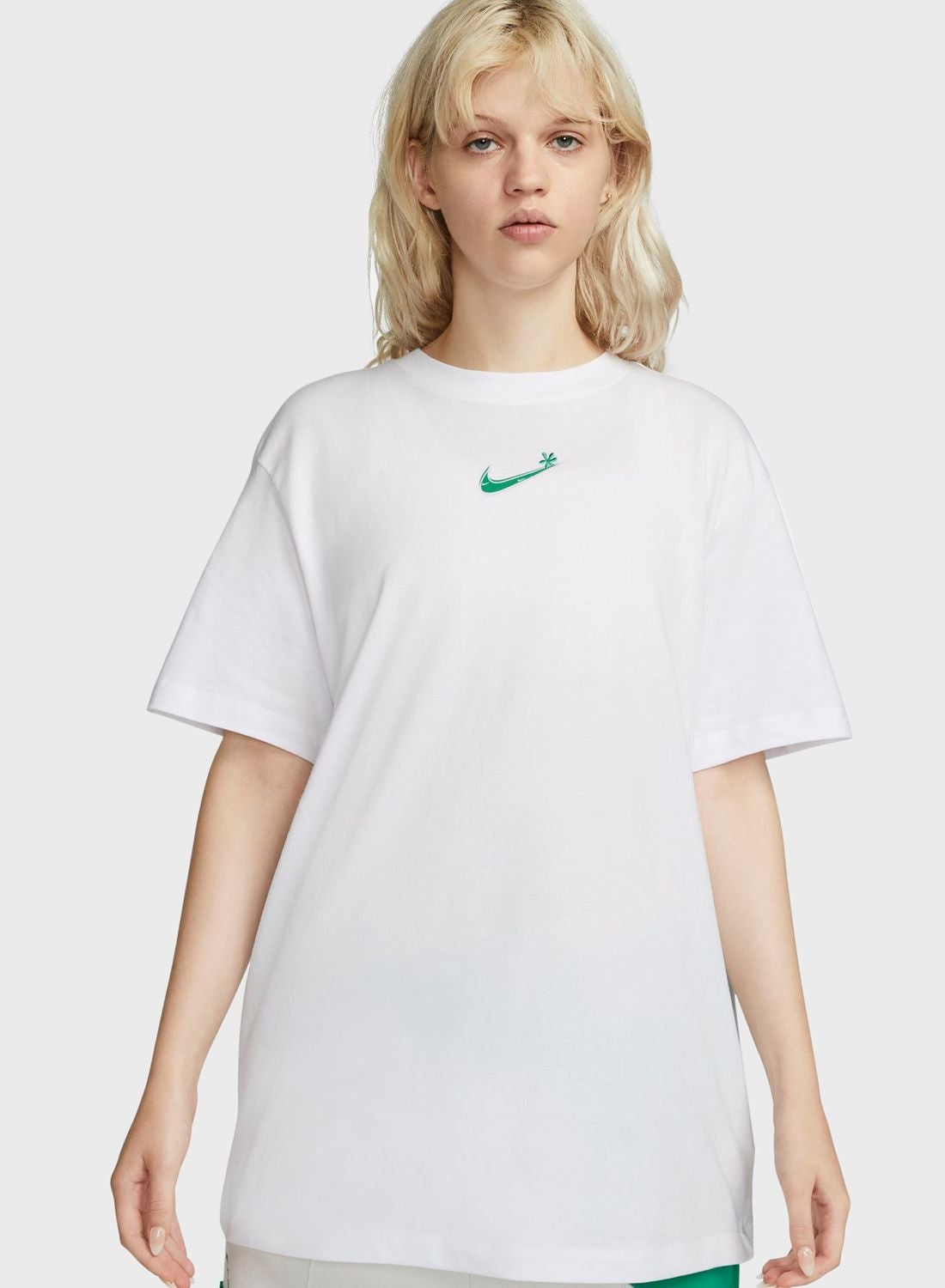 t shirt boyfriend nike