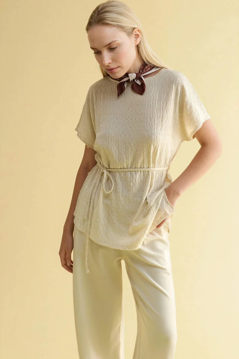 ديفاكتو Asymmetric Boat Neck Crepe T-shirt