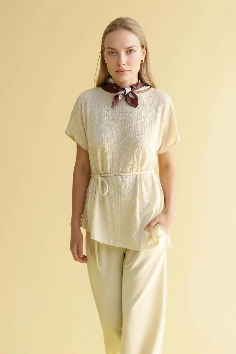 ديفاكتو Asymmetric Boat Neck Crepe T-shirt