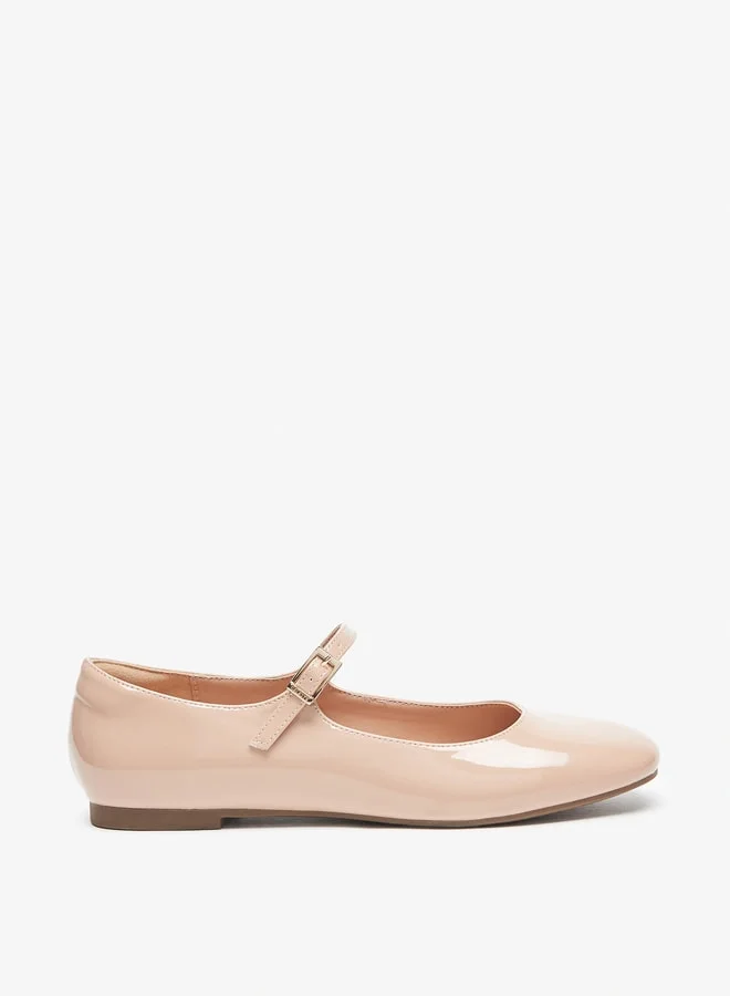 سيليست Women's Solid Ballerina Shoes with Buckle Closure