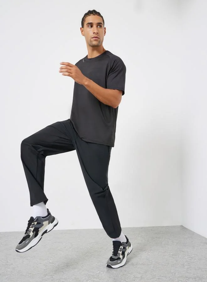 Styli Active Men Black Relaxed Fit Trackpants