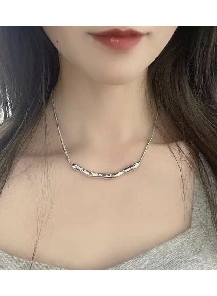 Goolsky قلادة تجاعيد معدنية غير منتظمة للنساء - تصميم بسيط من دفعات صغيرة لربيع/صيف، سلسلة عظمة الترقوة بتدرجات باردة من INS - Image 2