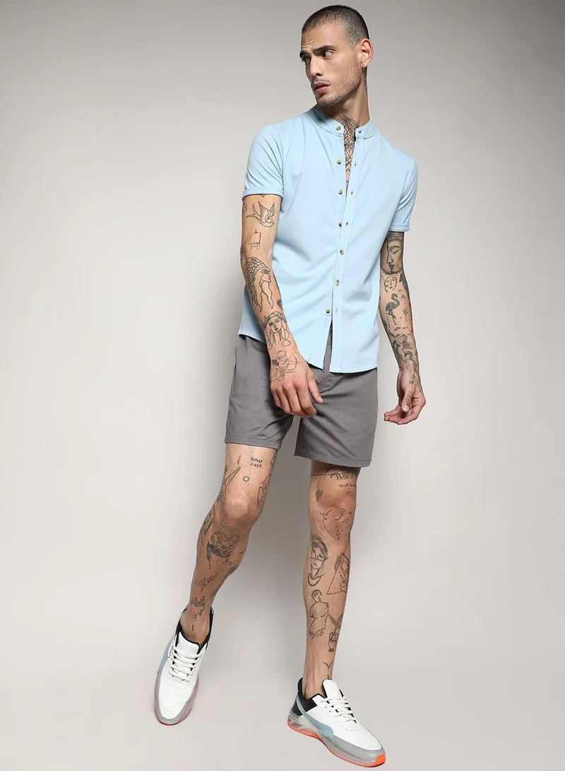 Campus Sutra Campus Sutra Men's Light Blue Basic Shirt For Casual Wear | Mandarin Collar | Short Sleeve | Button Closure | Cotton Shirt Crafted With Comfort Fit For Everyday Wear