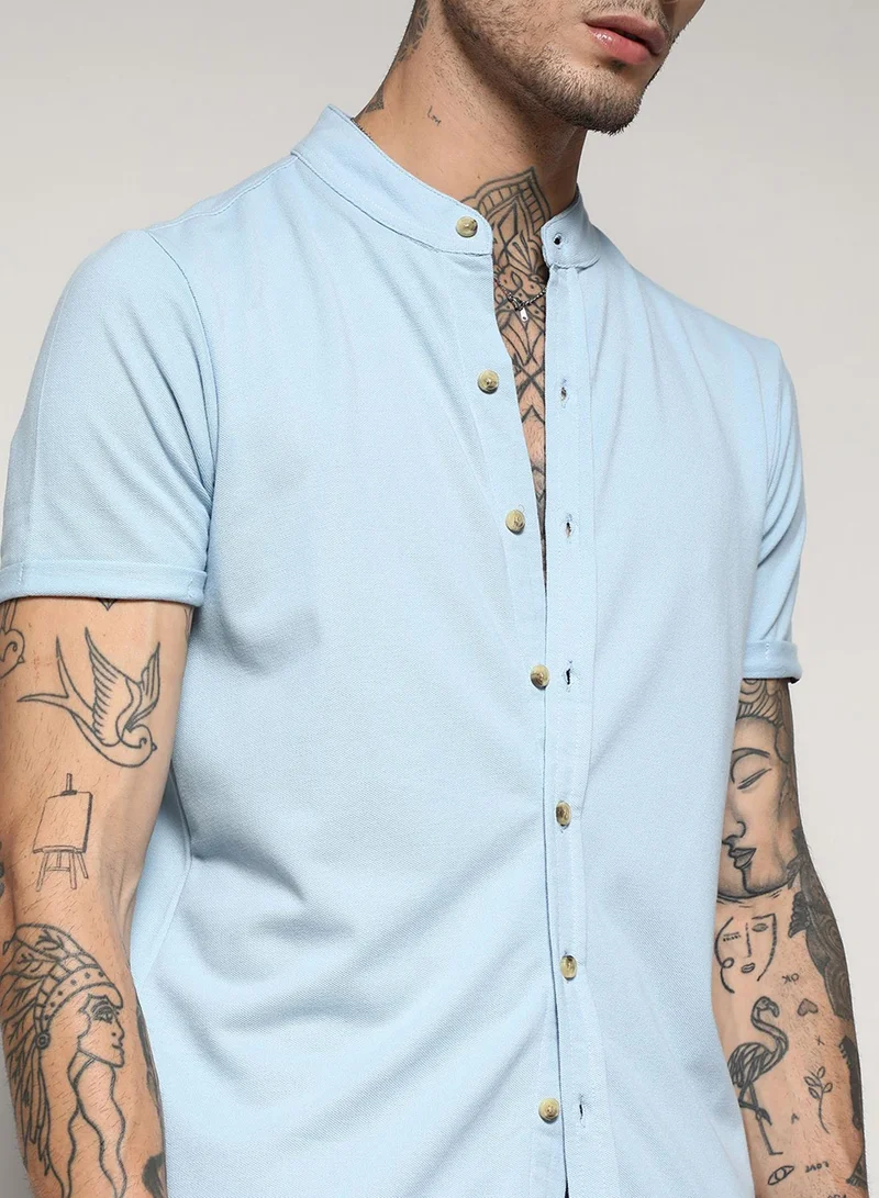 Campus Sutra Campus Sutra Men's Light Blue Basic Shirt For Casual Wear | Mandarin Collar | Short Sleeve | Button Closure | Cotton Shirt Crafted With Comfort Fit For Everyday Wear