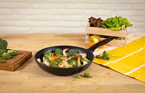 Kuhn Rikon Easy Induction Non Stick Aluminium Frying Pan with Bakelite Handle 24cm. Nonstick Frying Pan Induction Safe Pan. Oven Safe and Dishwasher Safe. Lifetime Kuhn Rikon Cookware Guarantee. Black - Image 3