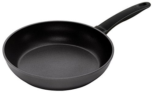 Kuhn Rikon Easy Induction Non Stick Aluminium Frying Pan with Bakelite Handle 24cm. Nonstick Frying Pan Induction Safe Pan. Oven Safe and Dishwasher Safe. Lifetime Kuhn Rikon Cookware Guarantee. Black - Image 1