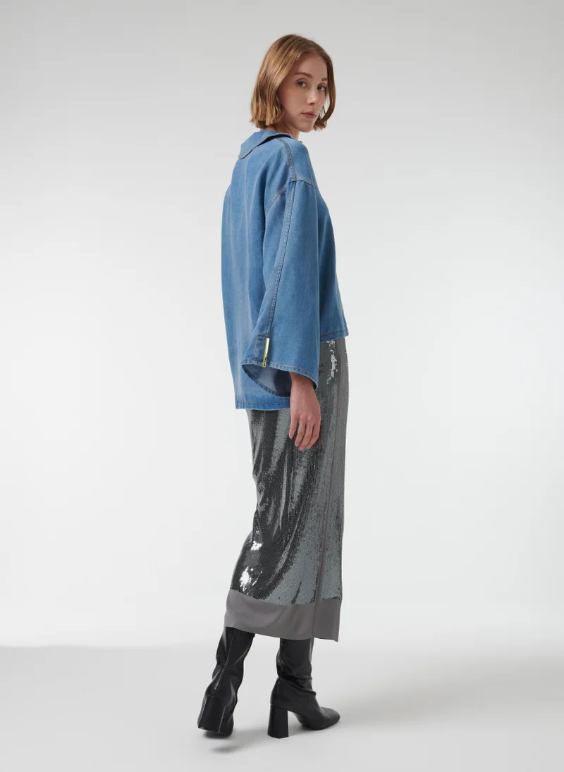 ليم بلوزة بأكمام طويلة وياقة على شكل حرف