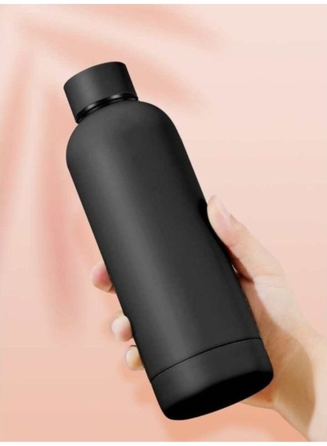 Smooth Stainless Steel Thermos 500ml - Double-walled insulation keeps hot and cold drinks like hot chocolate and iced coffee, leak-proof airtight lid, comfortable grip, stylish matte design, lightweight and portable, perfect for use at home, office, travel, car and outdoor activities - Image 2