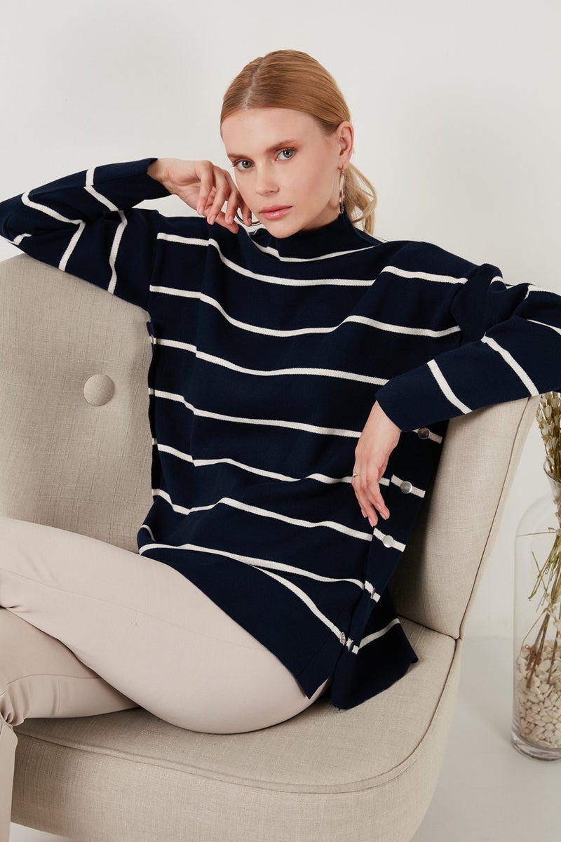Lela Striped Stand Collar Oversize Knitwear Sweater Women's Sweater 4615197Y  - Image 2