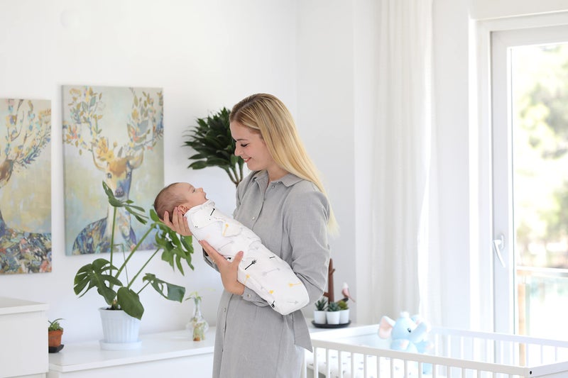 BaeBae Goods BLACK TRIANGLES swaddle wrap (size L) - Image 4