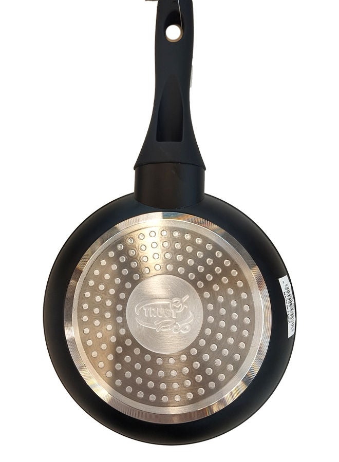 Trust Non-Stick Aluminium Frying Pan With Heat Resistant Handle Black 26cm - Image 5