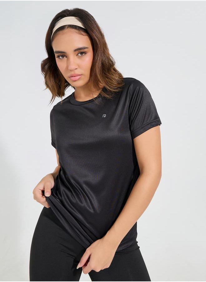 Styli Logo Detail Short Sleeves Basic Top  - Image 4