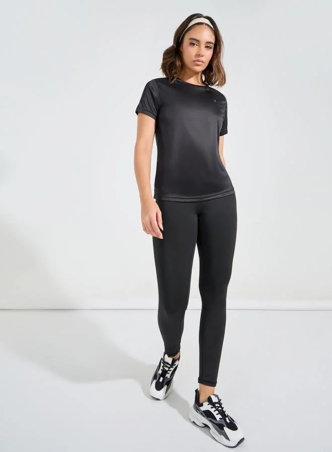 Styli Active Logo Detail Short Sleeves Basic Top
